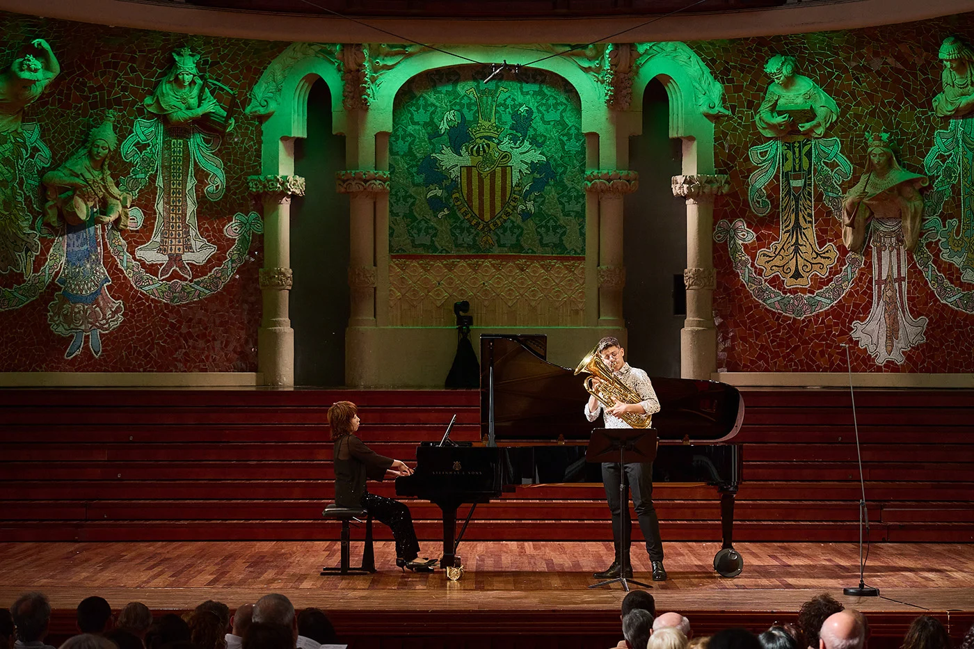 Raúl Sabiote y Yuko Mizutani actuando en el Palau de la Música Catalana